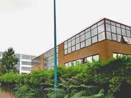 Location entrepôts 1234 m² non divisibles