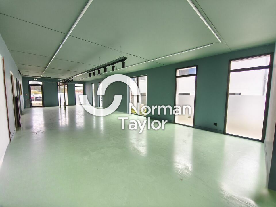 Location local commercial 100 m² non divisibles