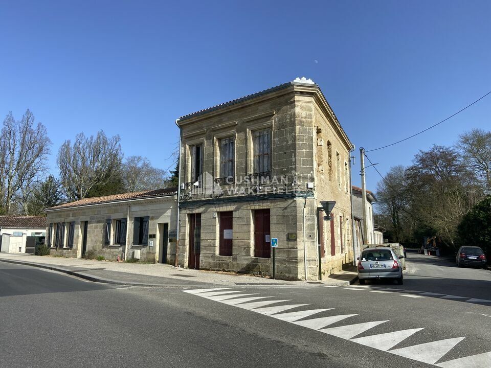 Vente local commercial 210 m² non divisibles