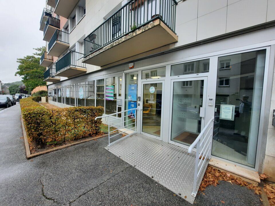 Vente bureaux 162.83 m² non divisibles