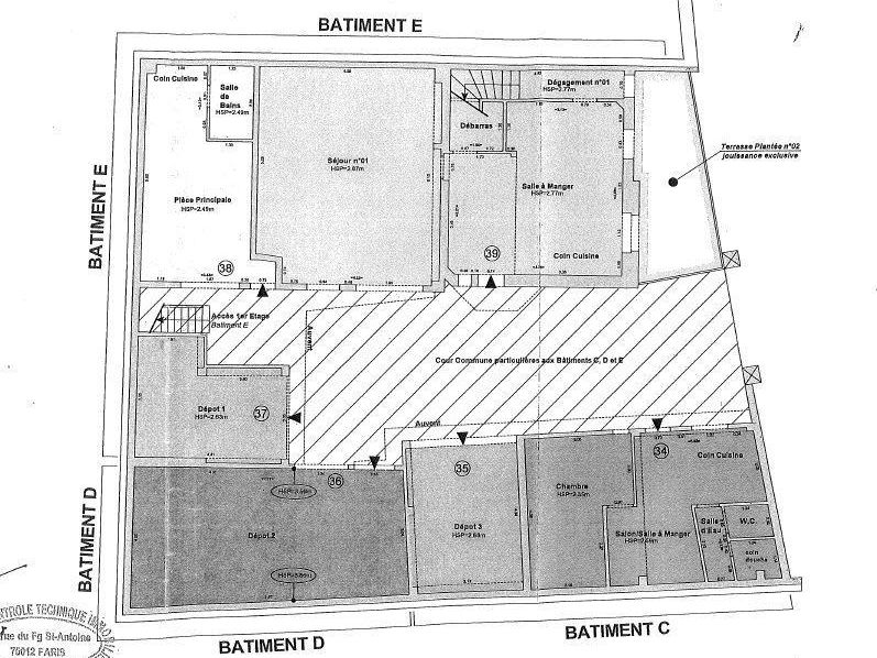 Location local commercial 296 m² non divisibles