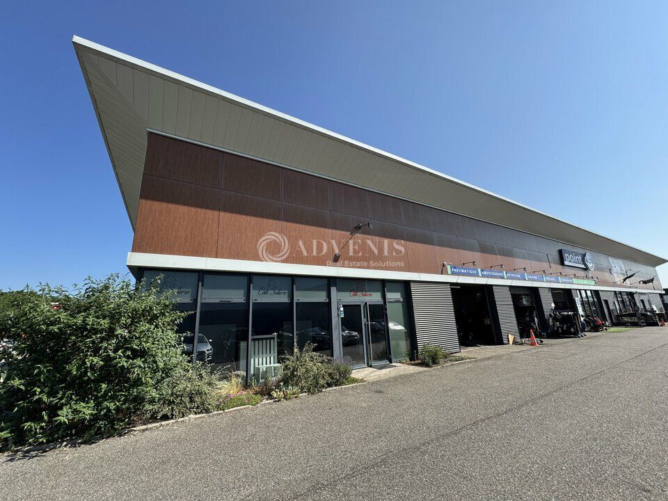 Location local d''activites 165 m² non divisibles