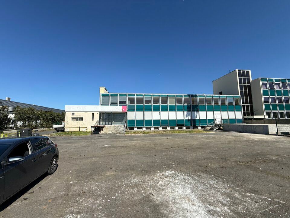 Location bureaux 790 m² non divisibles