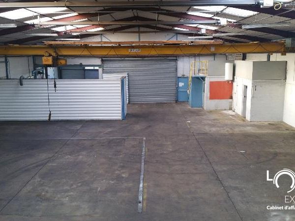 Vente local d''activites 2160 m² non divisibles