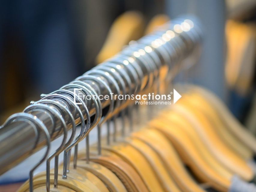 Location local commercial 400 m² non divisibles