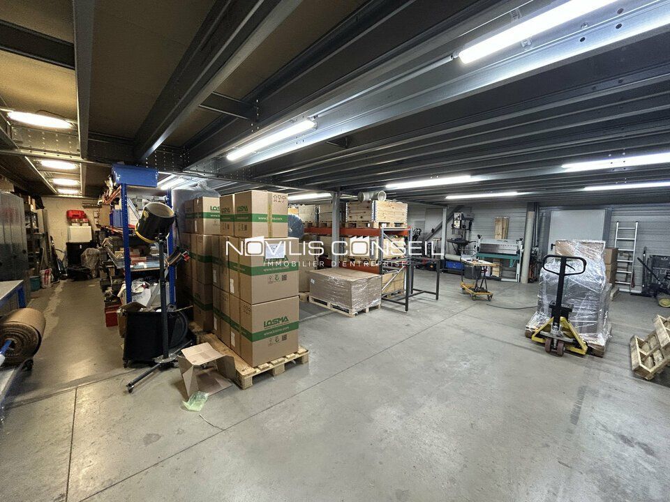 Location local d''activites 396 m² non divisibles