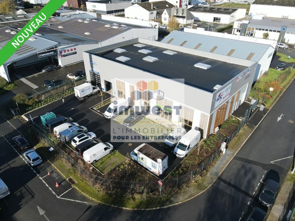 Location local d''activites 738 m² non divisibles