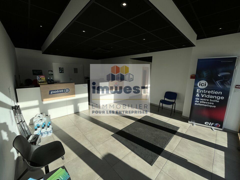 A LOUER - Local d'activités de 738m² à Saint Grégoire