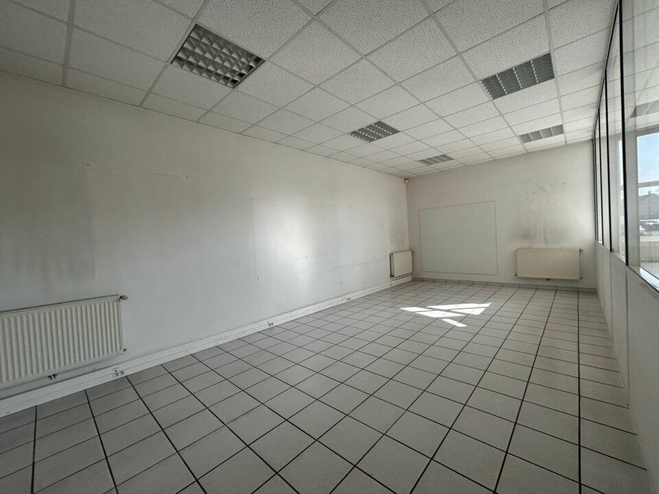 LOCATION LOCAL D'ACTIVITE/COMMERCIAL 