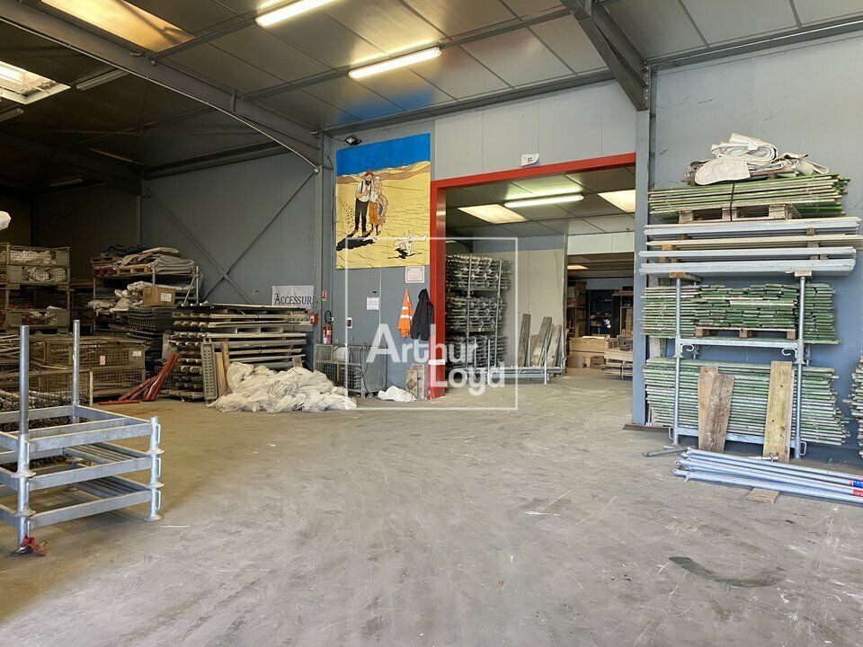BATIMENT INDEPENDANT A VENDRE