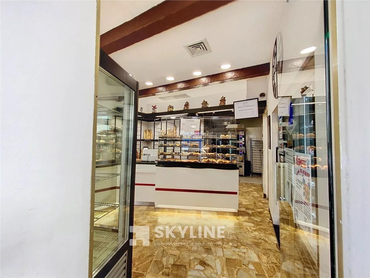 Vente local commercial 152.85 m² à Marseille 11ème