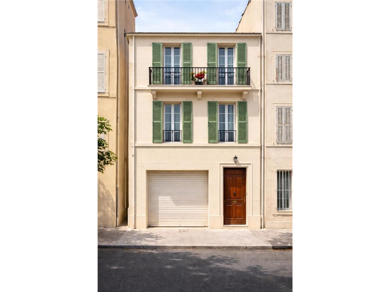 Vente local commercial 181 m² à Marseille 6ème