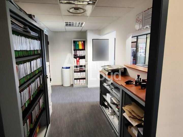 Location bureaux 140 m² non divisibles