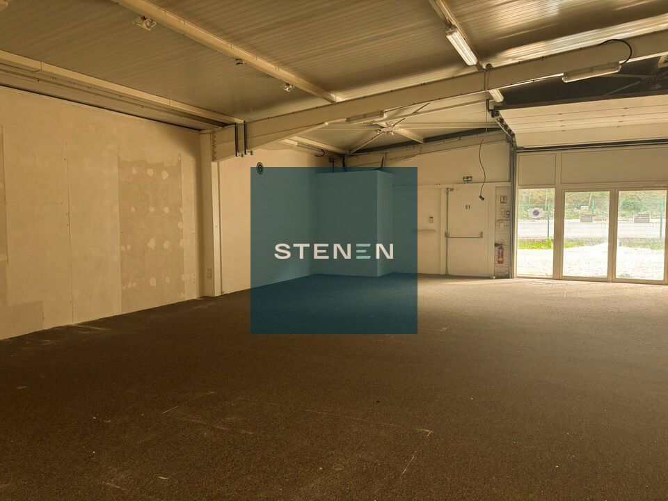 A LOUER BUREAUX 200M GEMENOS