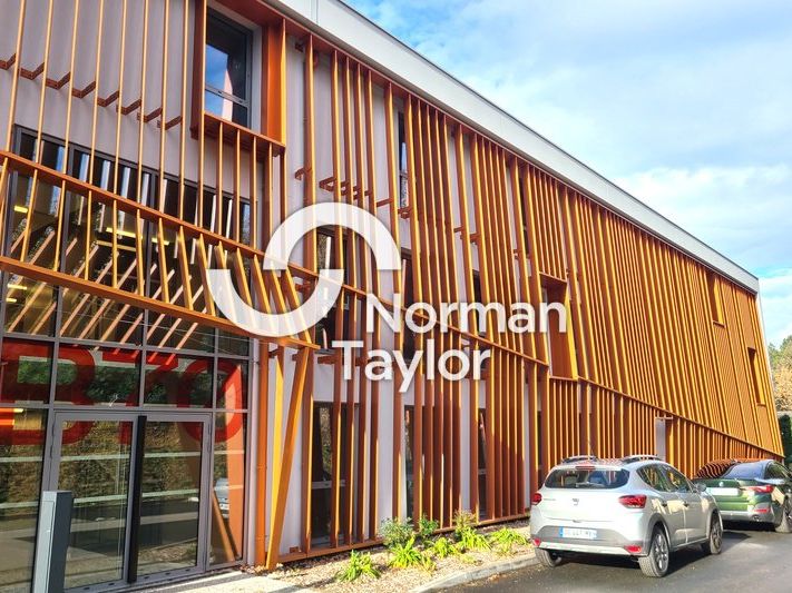 Location bureaux 293 m² divisibles à partir de 65 m²