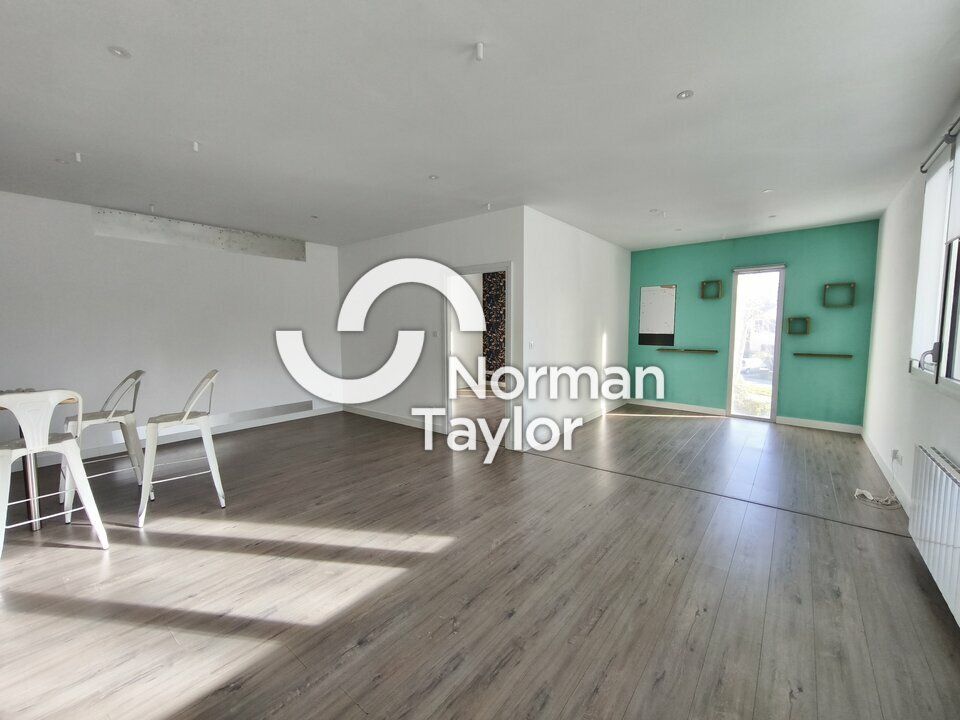 Location bureaux 65 m² non divisibles