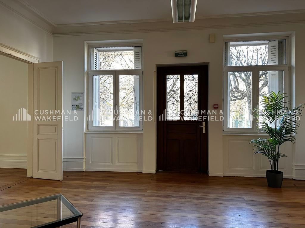 Location bureaux 217 m² non divisibles