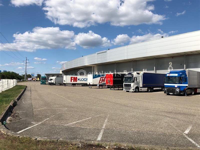 Location entrepot 29629 m² divisibles à partir de 3573 m²