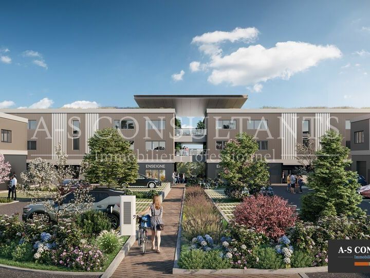 A saisir, sur la commune de Chambéry - 73000 - vente de 2 surfaces de type atelier et/ou entrepôts de 196 m² et 115 m² environ (mezzanines incluses) -  locaux livrés bruts - aménagements possibles sur devis.