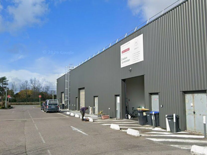 Location local commercial 238 m² non divisibles