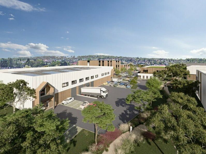 Vente local d''activites 4457 m² divisibles à partir de 458 m²