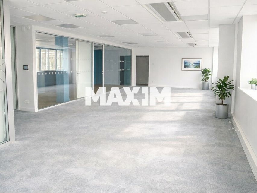 Vente bureaux 157.8 m² non divisibles