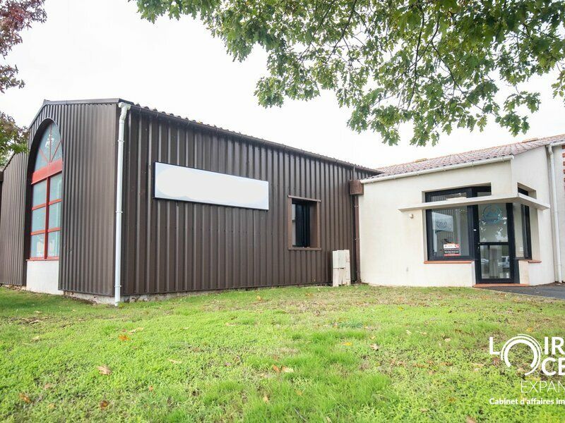 Vente entrepot 210 m² non divisibles