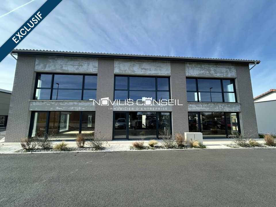 Location local professionnel 120 m² non divisibles