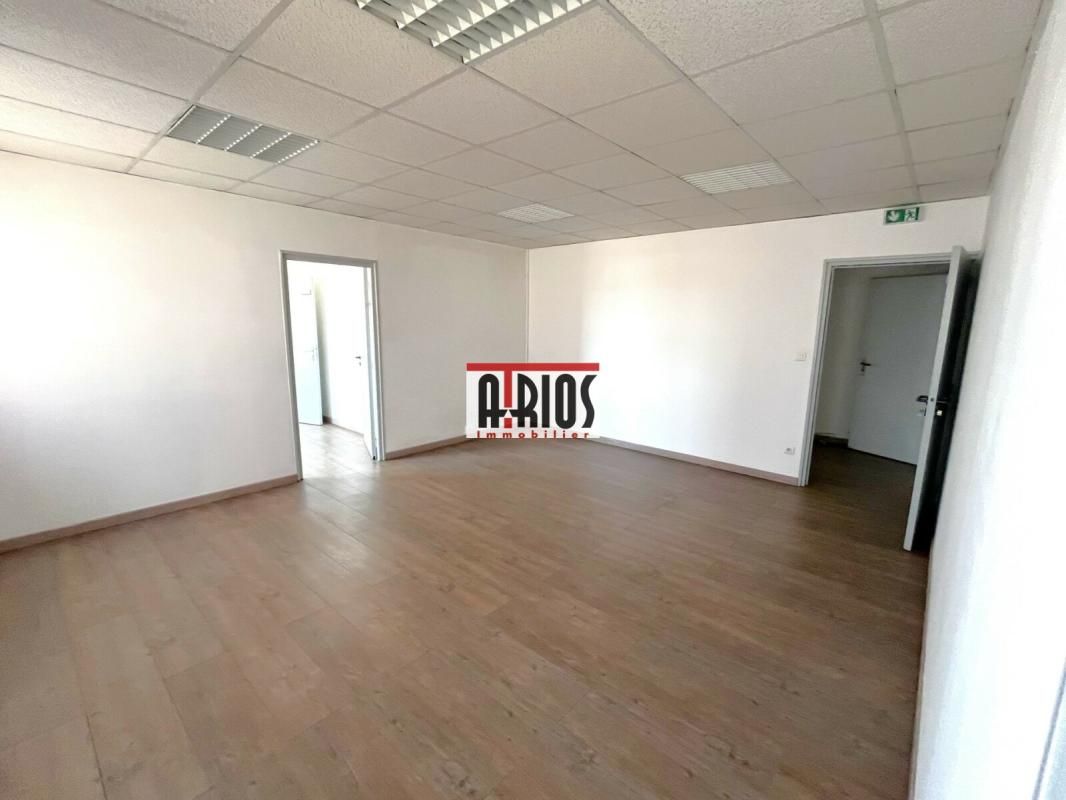 Location bureaux 140 m² non divisibles