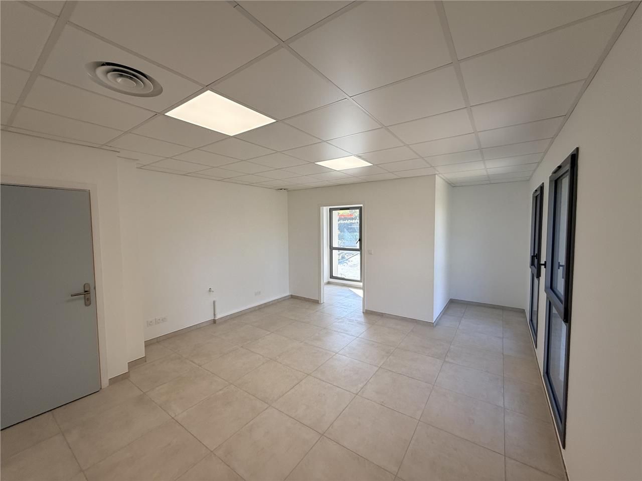 28 m² dispo à Lorgues