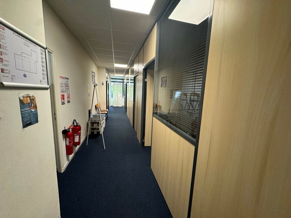 Location bureau - 144 m²
