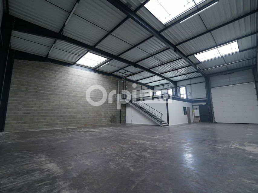 Location local d''activites 319 m² non divisibles