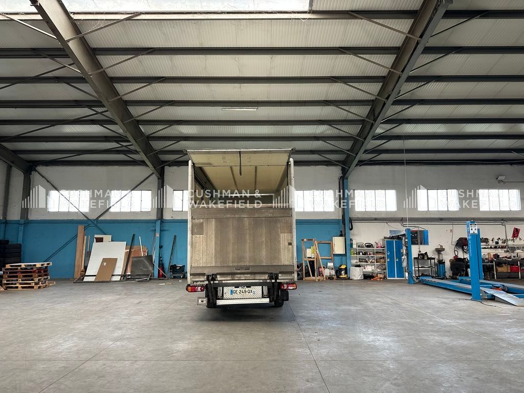 Location activités 1000 m² non divisibles
