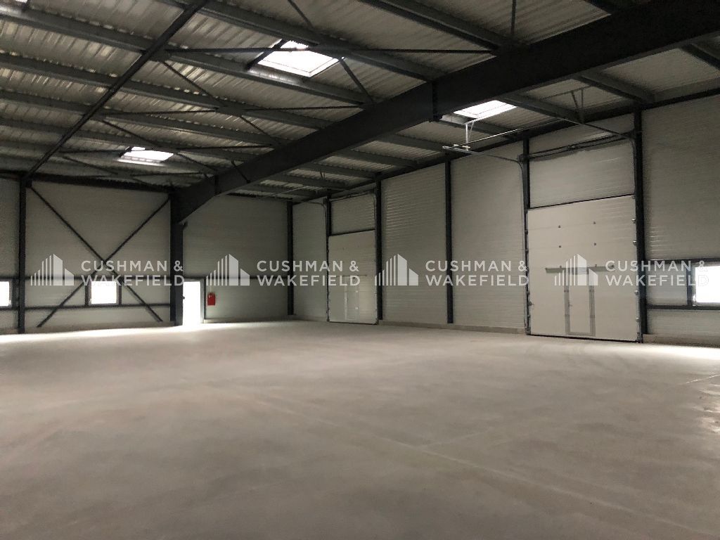 Location activités 476 m² non divisibles