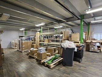 EN PLEIN COEUR DE LA PILATERIE - CELLULE DE 446 M²