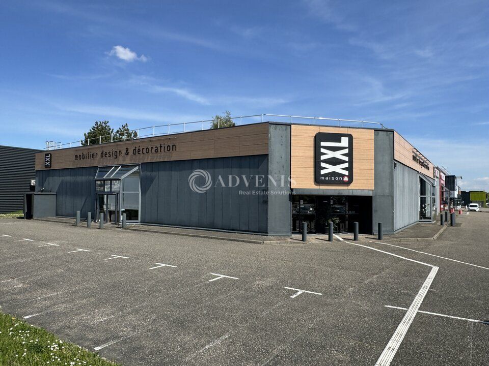 Location local commercial 951 m² non divisibles