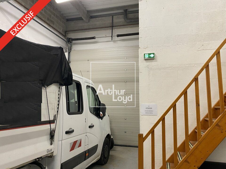 Petite surface de stockage à louer - MOISSY CRAMAYEL