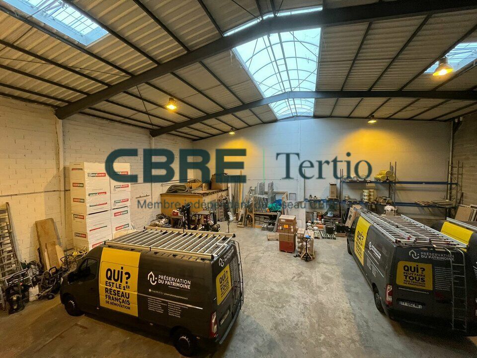 Vente local d''activites 580 m² non divisibles