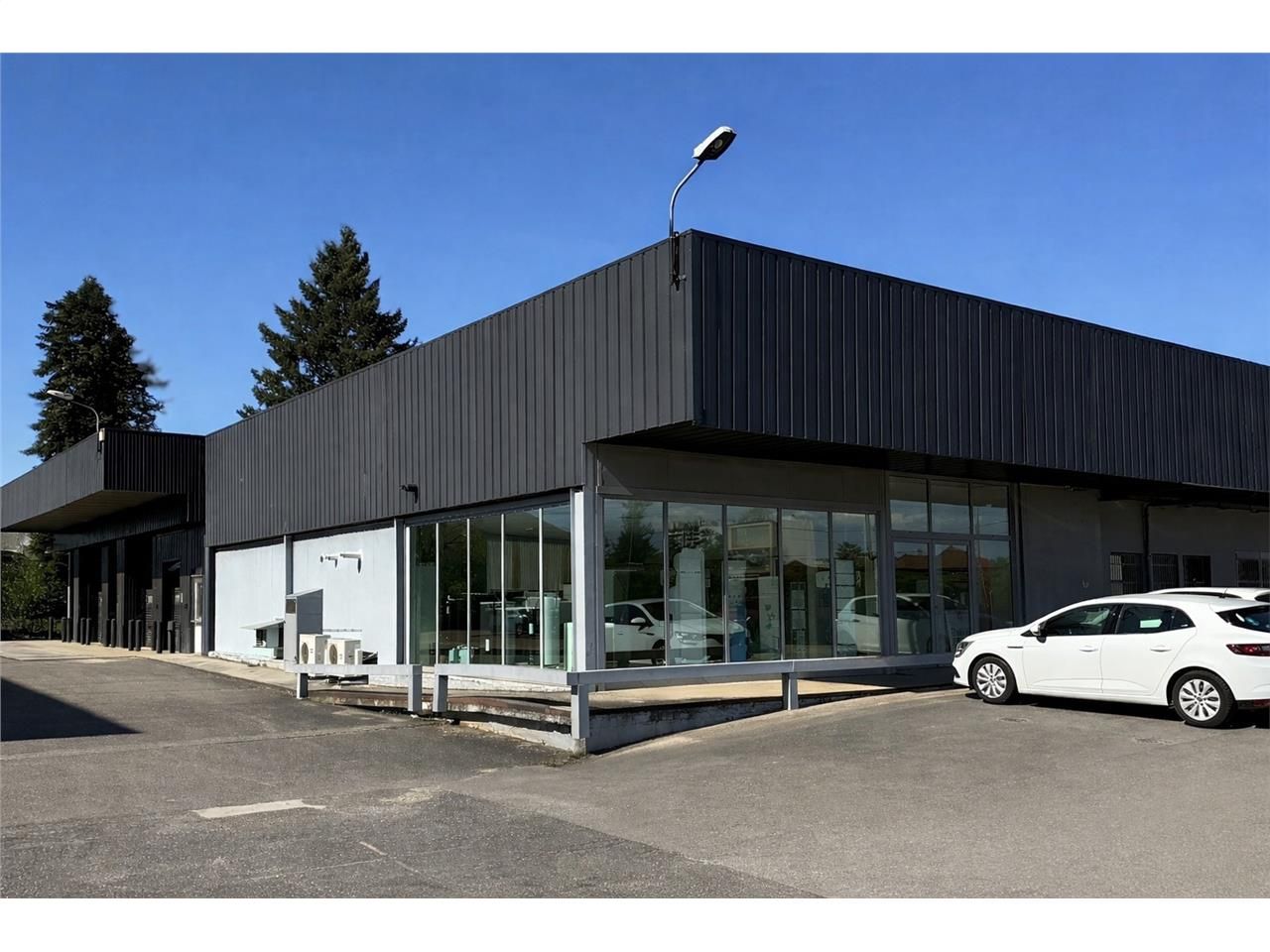 Location entrepots 506 m² non divisibles