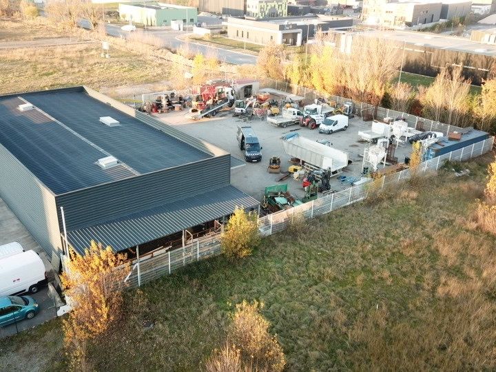 Location local 1500.00 m² à VILLENEUVE TOLOSANE
