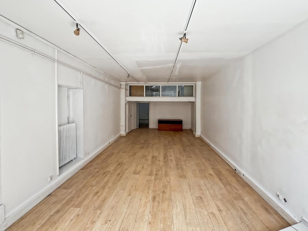 Location local commercial 100 m² non divisibles