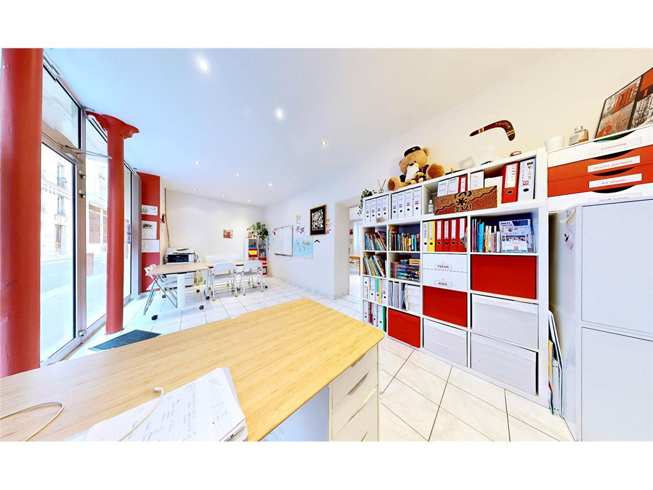 46.13 m² pour ce local commercial en location à Bois colombes