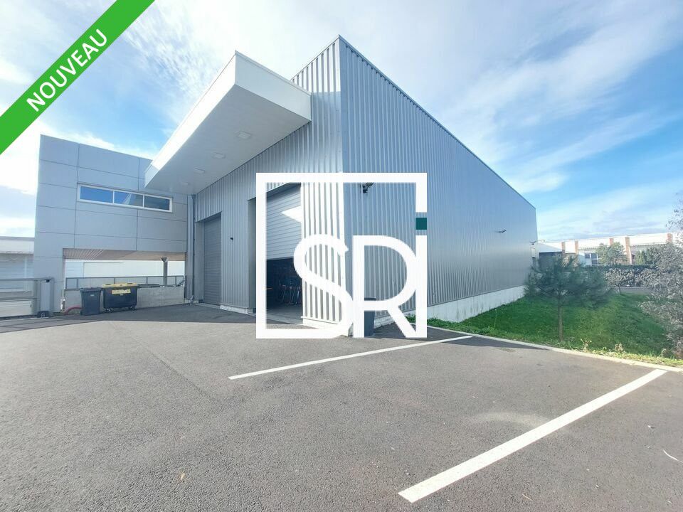 Location entrepot 584 m² non divisibles