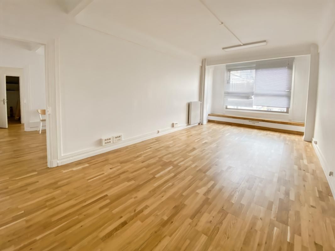 Location bureaux 114 m² non divisibles