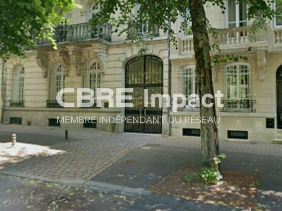 Location bureaux 38 m² non divisibles