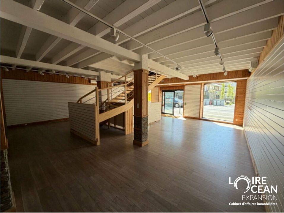 Location local commercial 155 m² non divisibles