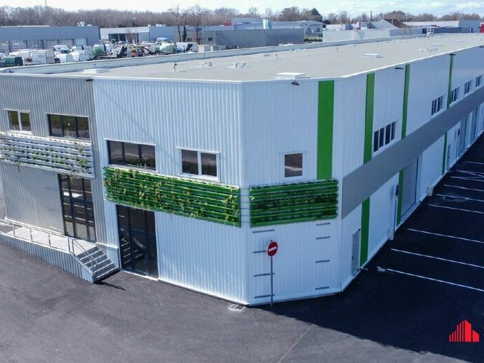 Vente local d''activites 2207 m² non divisibles