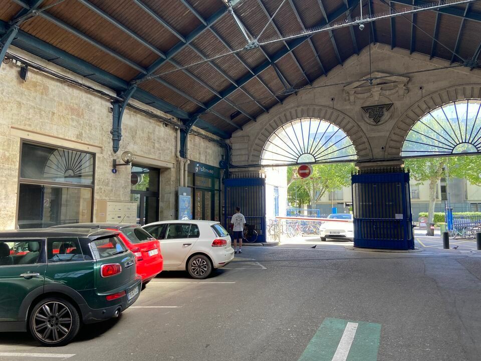 LOCAL COMMERCIAL A LOUER A BORDEAUX 