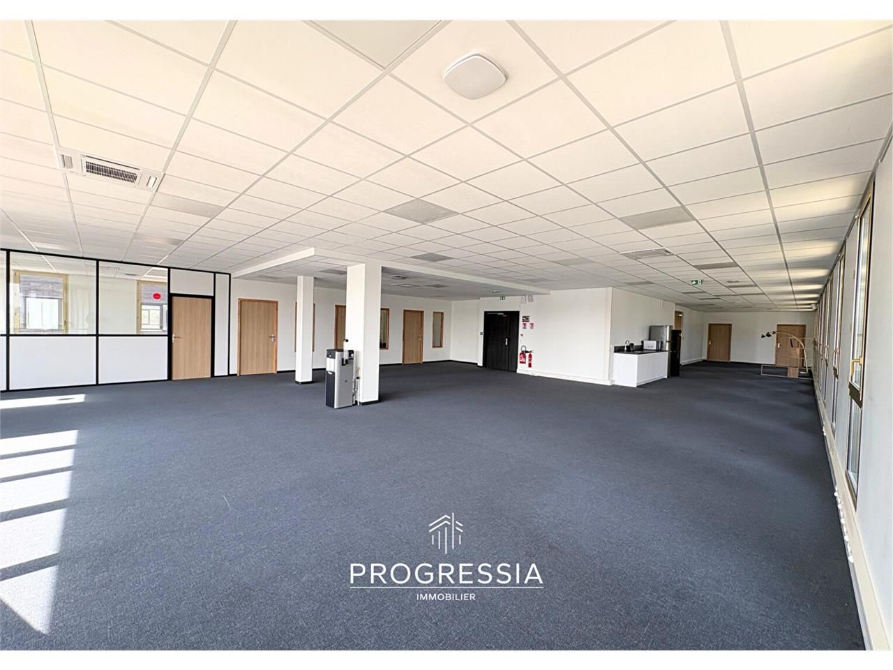 Location bureaux 473.21 m² à LE HAVRE