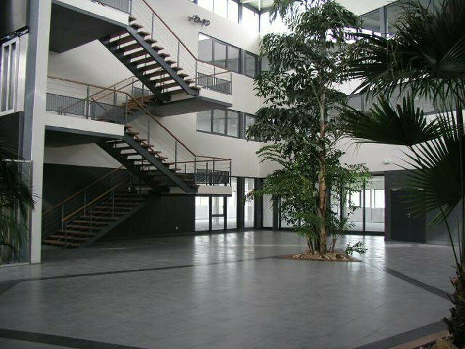 Location bureaux 260 m² non divisibles